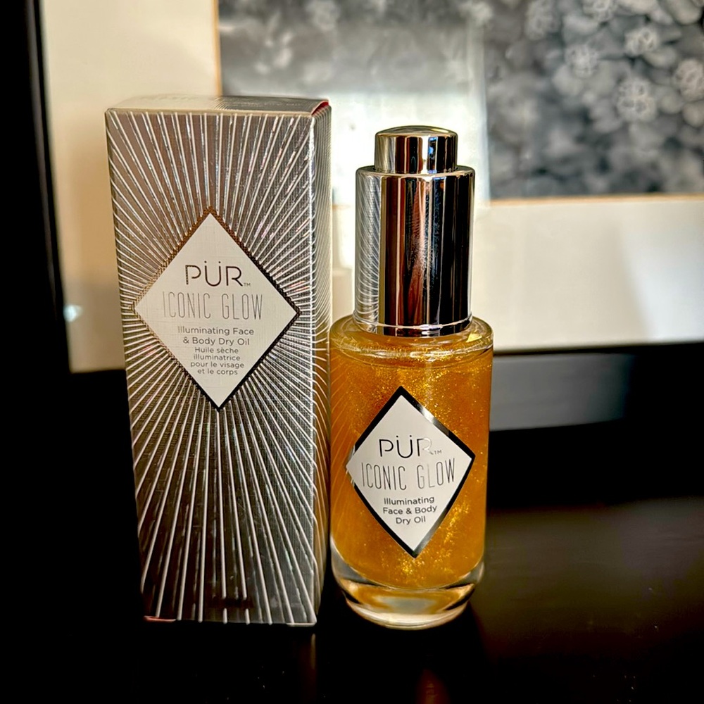 Pair Iconic Glow, NWT, Illuminating Face and Body Glow Oil